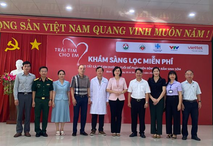 Hơn 1.000 trẻ em được khám sàng lọc bệnh tim bẩm sinh tại tỉnh Bình Phước
