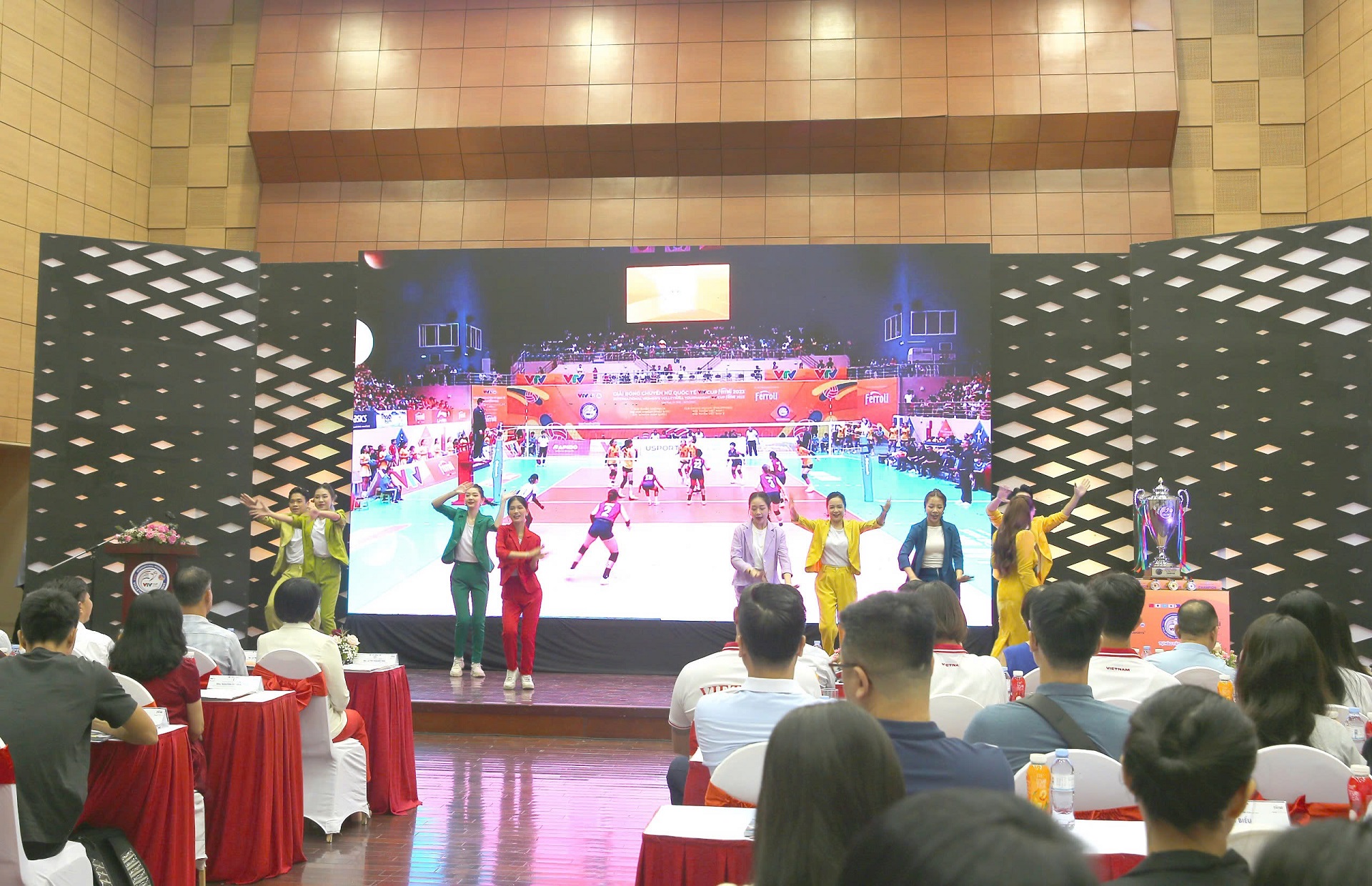VTV Cup 4
