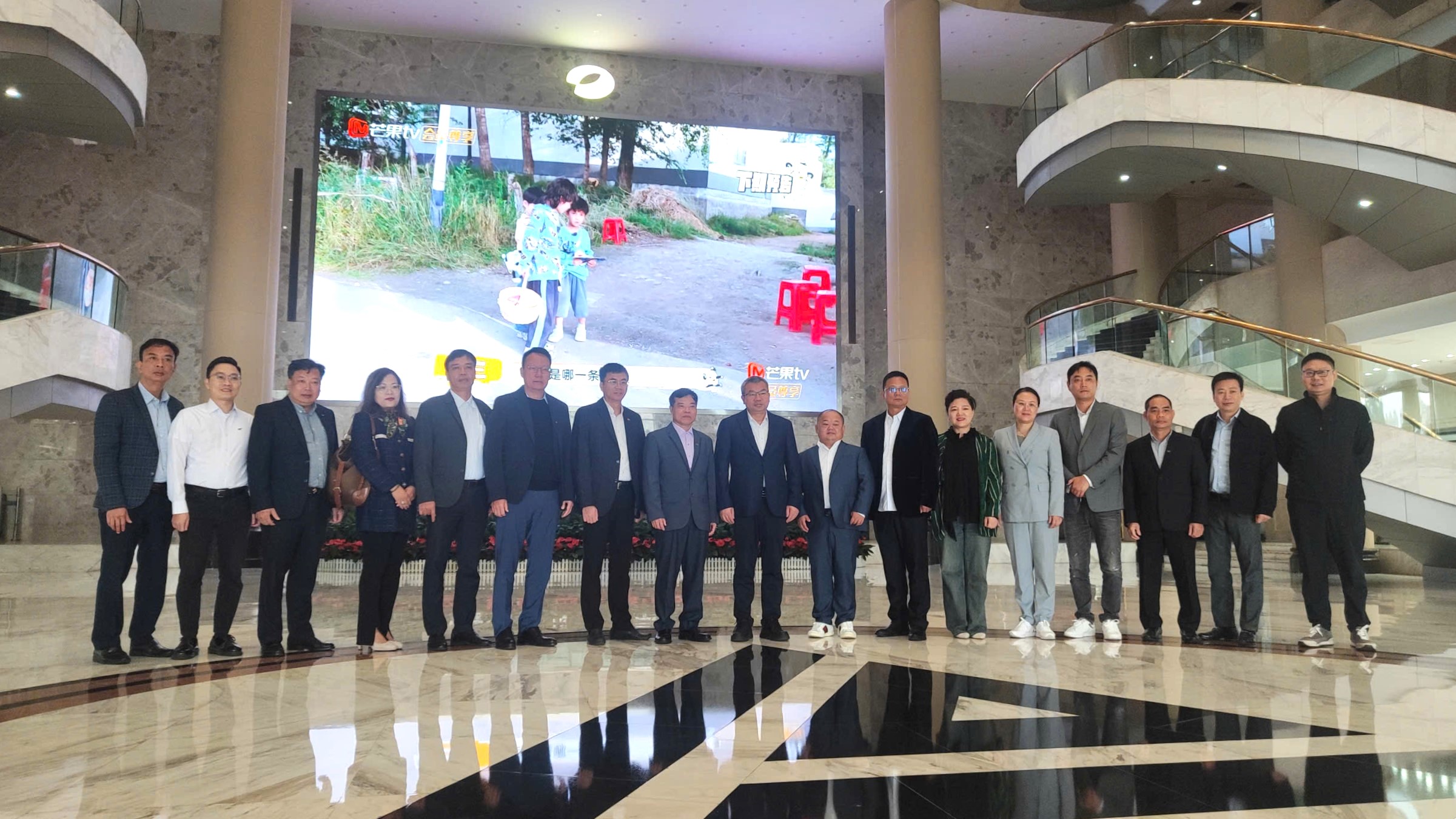 z7146800181194_62c7f5f2981bee04a120a0071ec6a4be-1