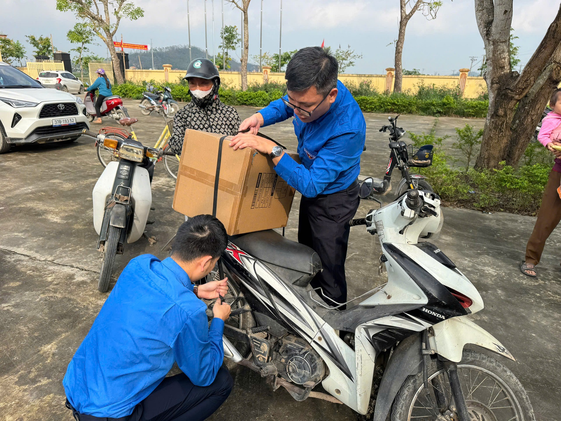 z7231683153698_fcfc5a7299c3579217b3a2db51f0525d