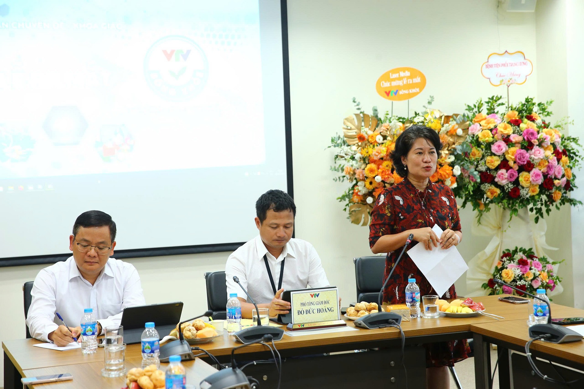 Thu Hà