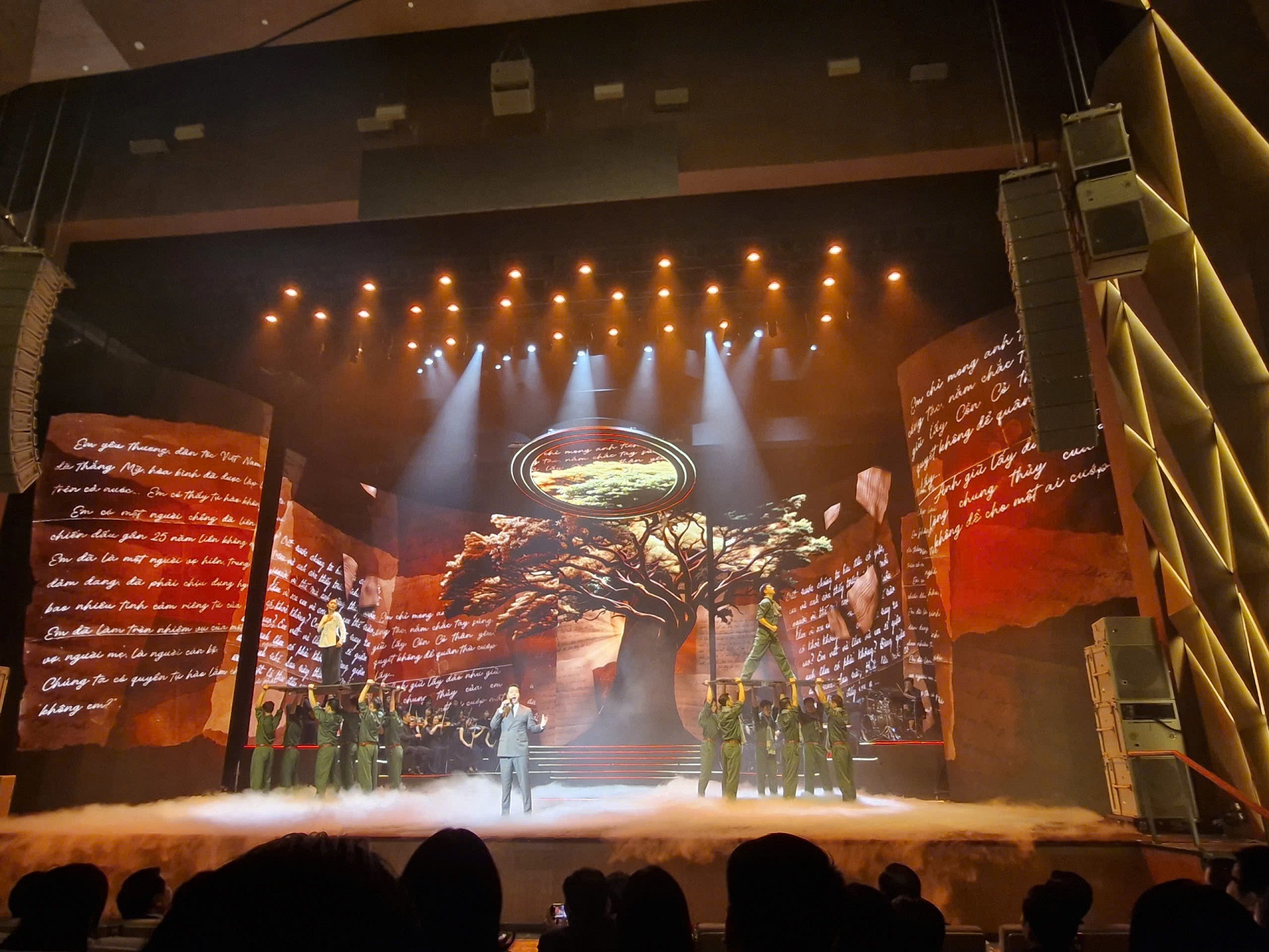 z7445313551553_3a439d18c71ef4eca9dd6b72e91df1eb