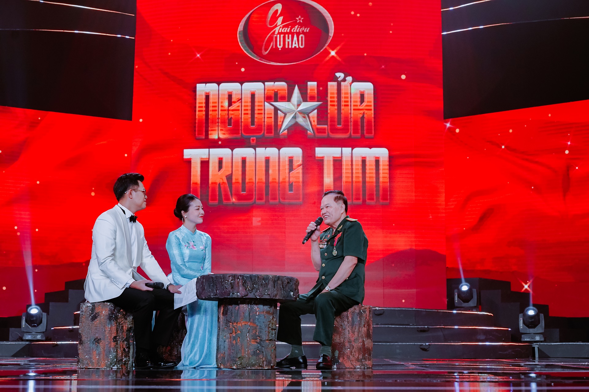 Giai điệu tự hào 2