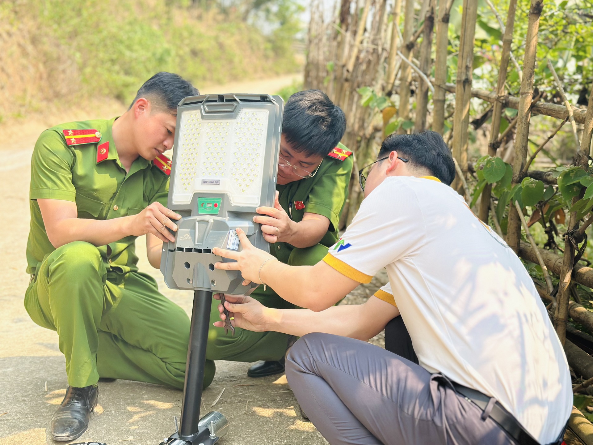 Việc tử tế 5-1