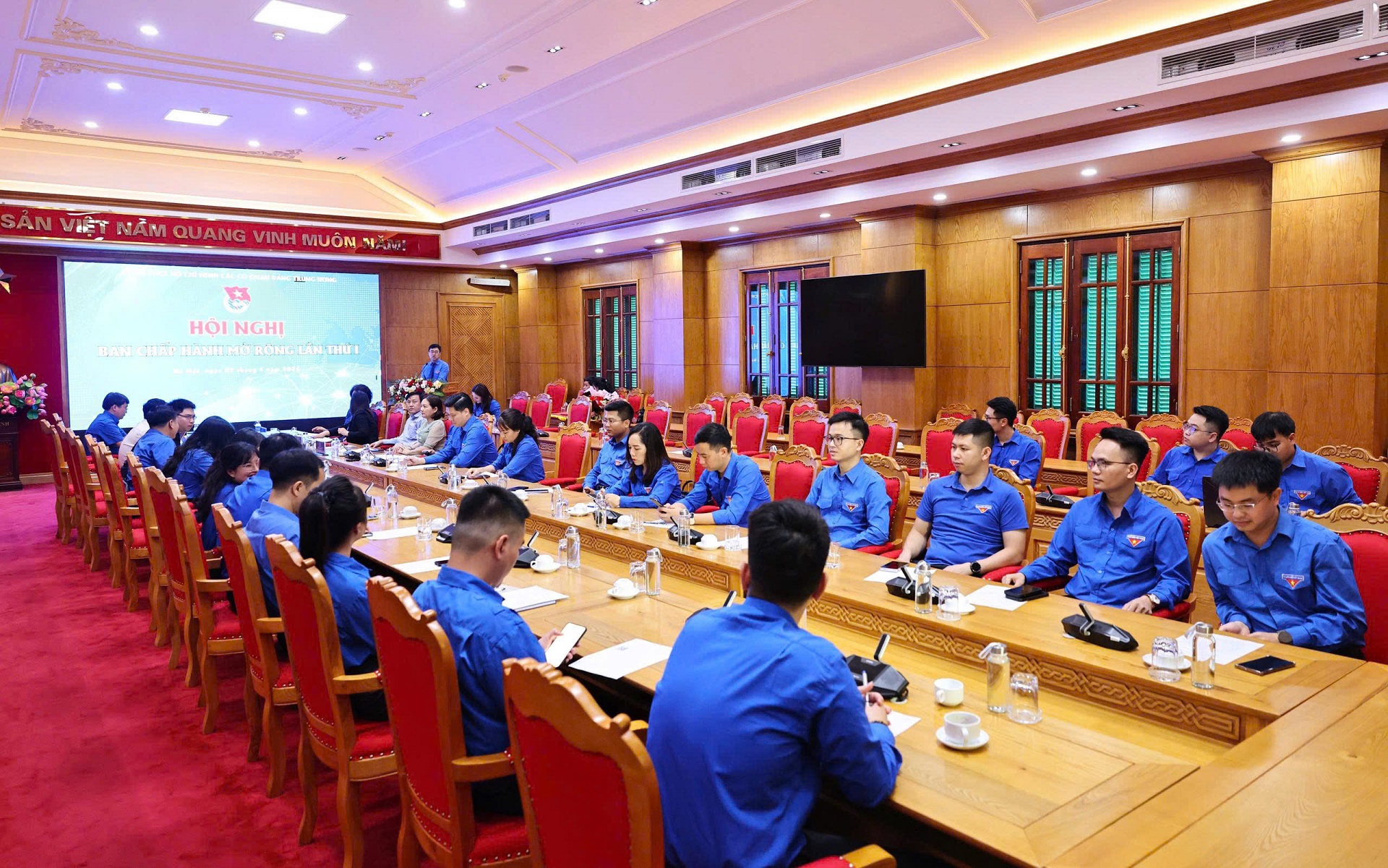 z7685855012925_bf3eb493f10fe2ed2dab593b0148a179