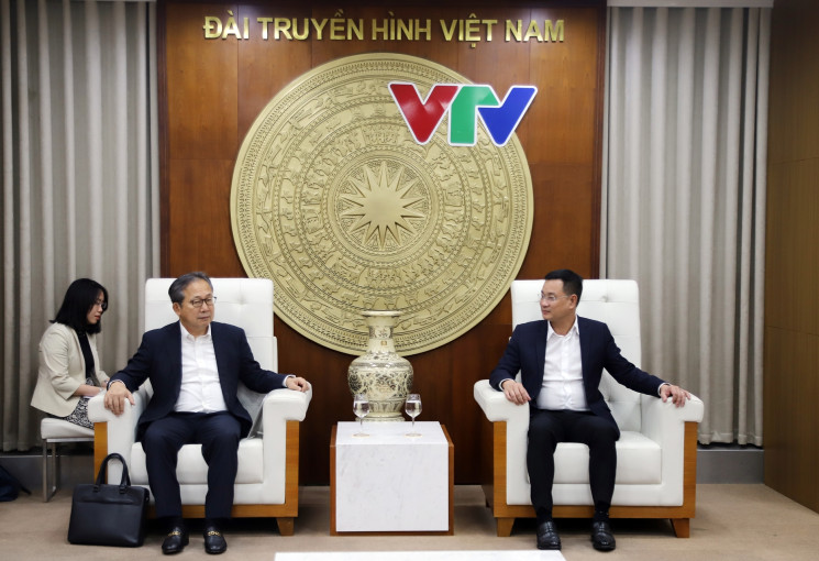 Tổng Giám đốc tiếp Đại sứ đặc mệnh toàn quyền Nhật Bản tại Việt Nam