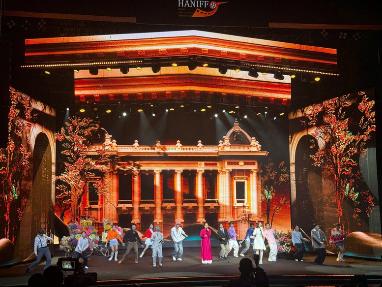 Tiet-muc-nghe-thuat-tai-Le-khai-mac