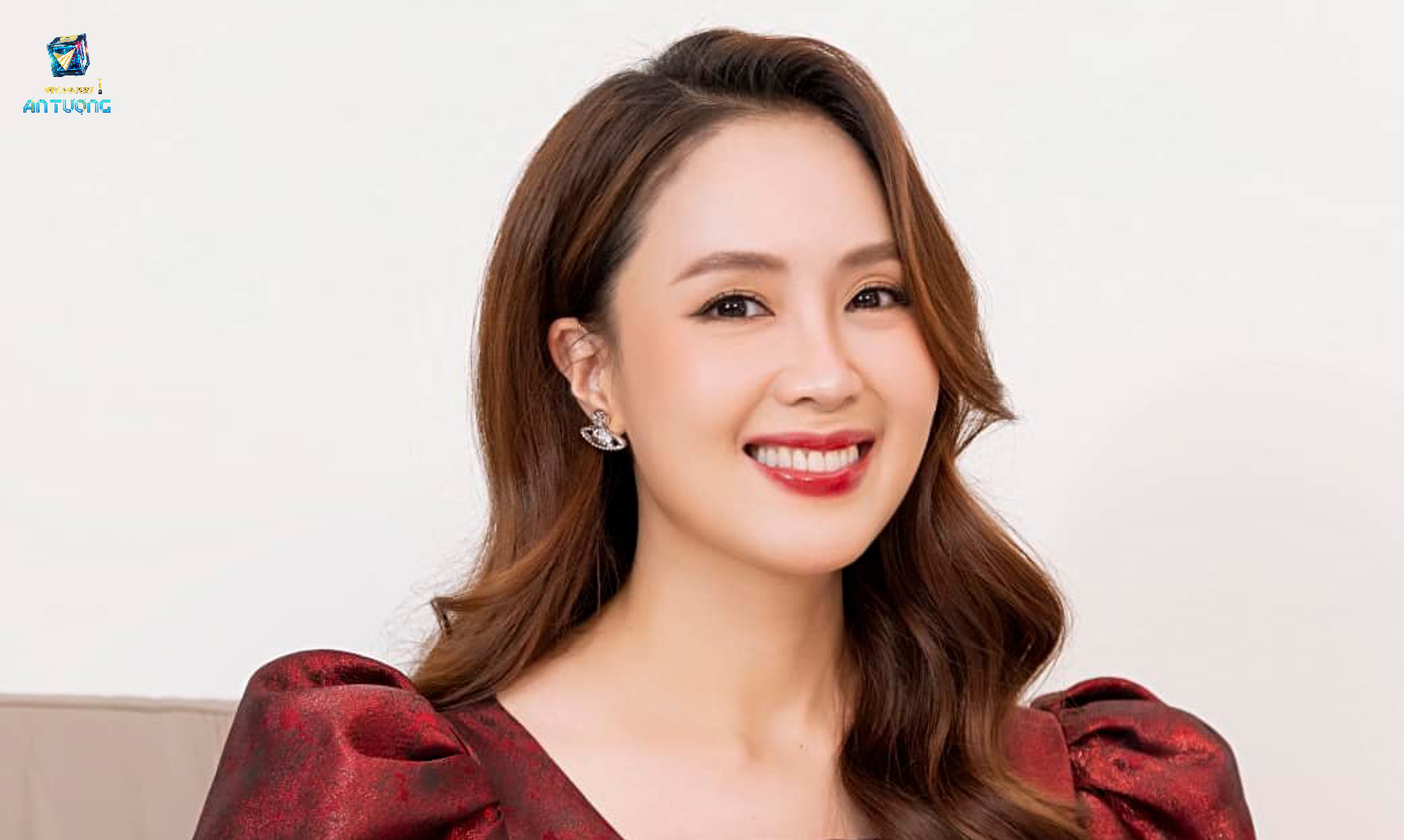 DIỄN VIÊN HỒNG DIỄM