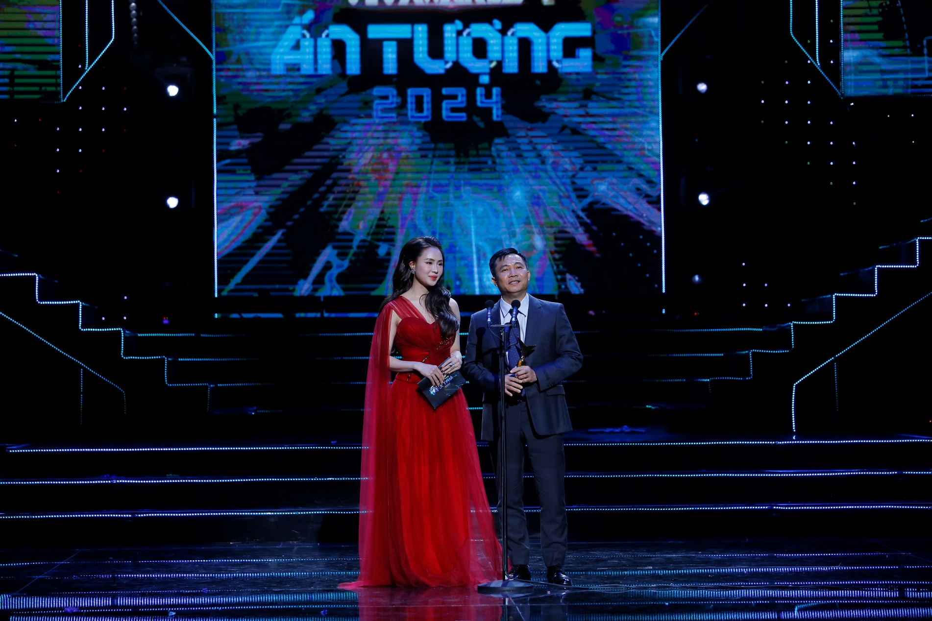 vtv-awards-2024-trao-giai-8