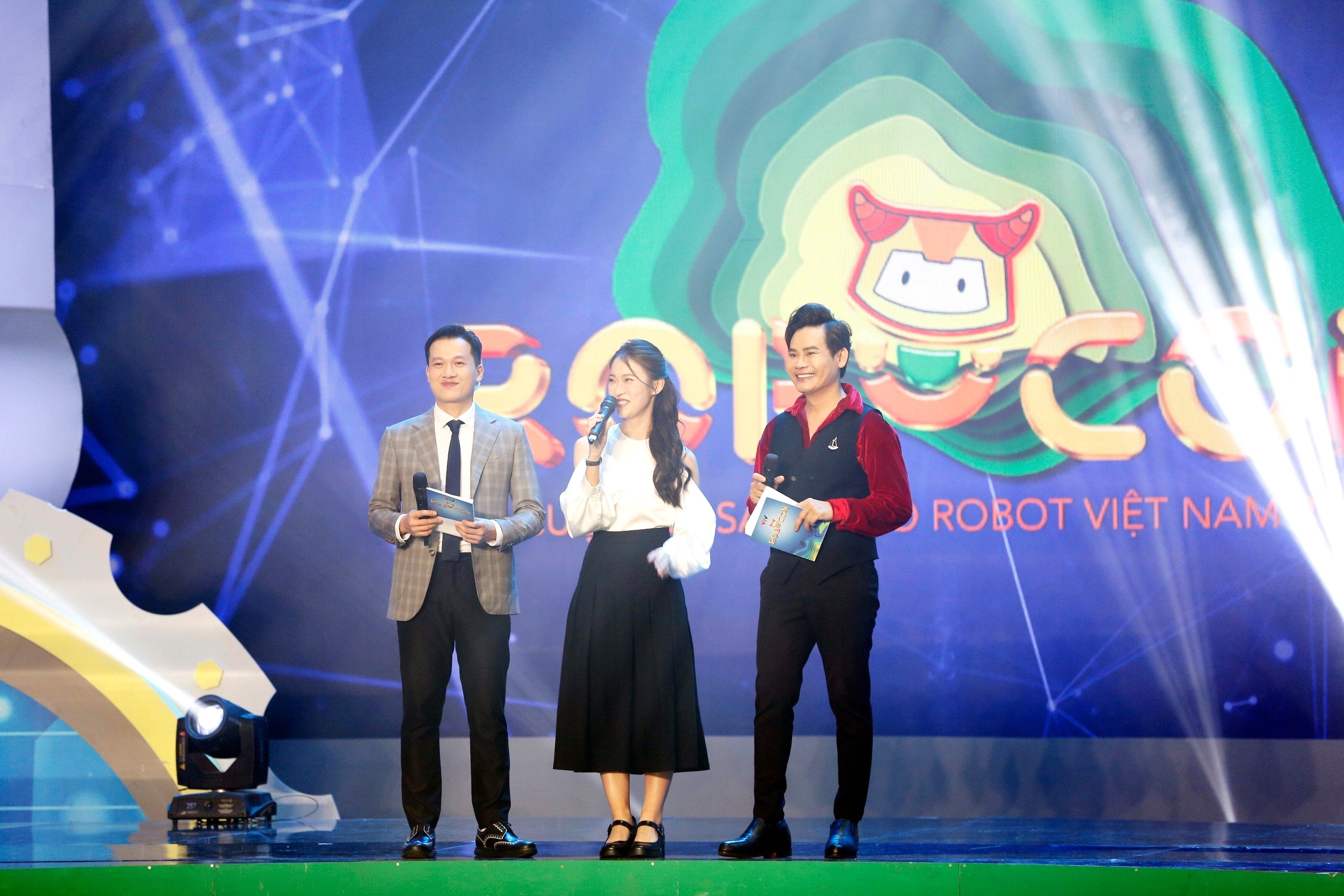 khai-mac-robocon-vn
