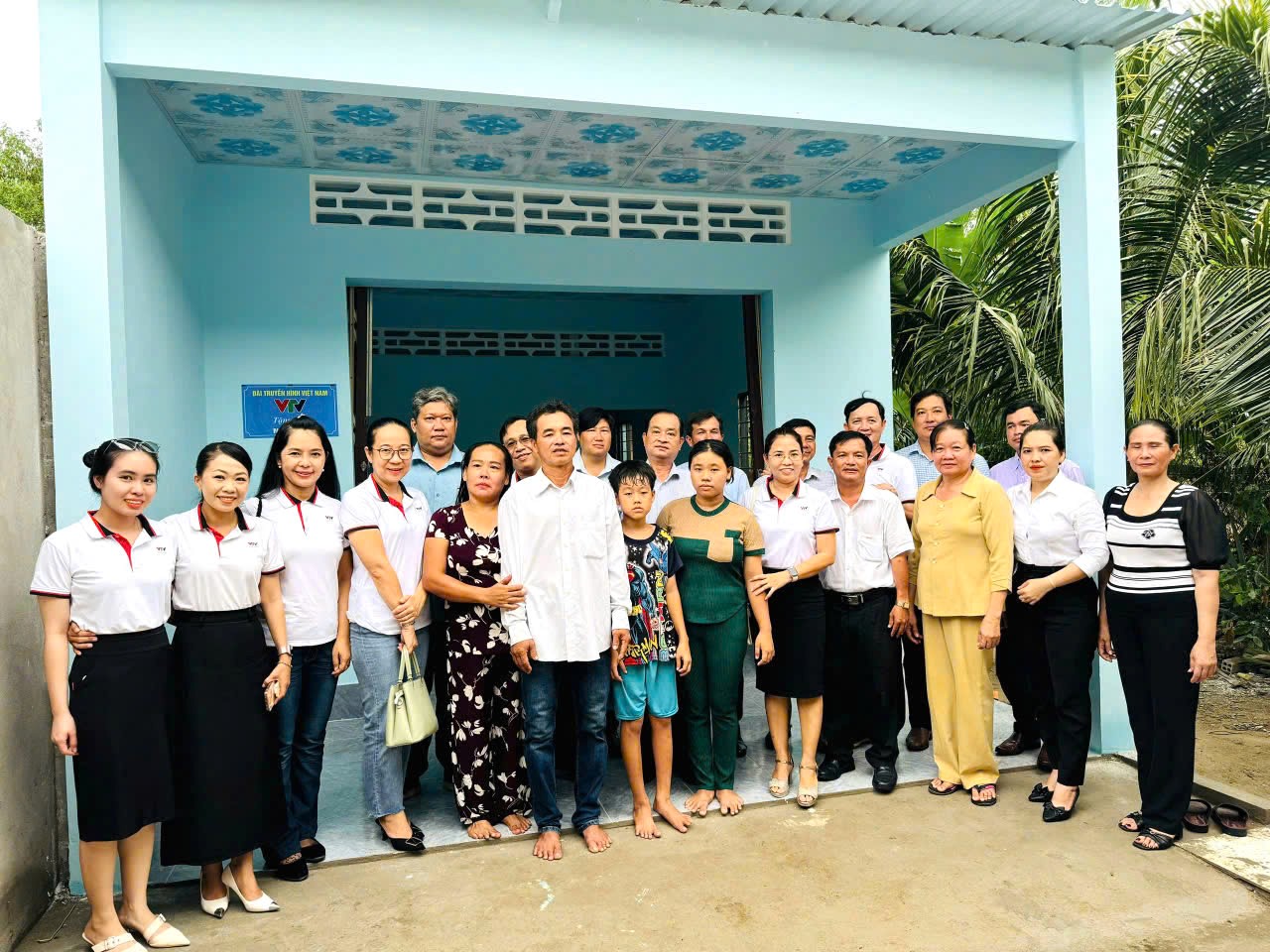 vtv-can-tho-tang-nha-ho-ngheo-2