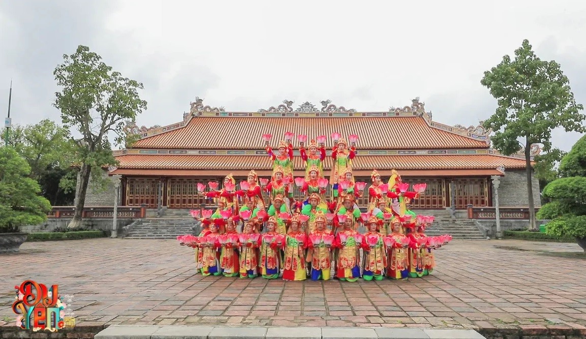 dot-tet-cung-vtv-8