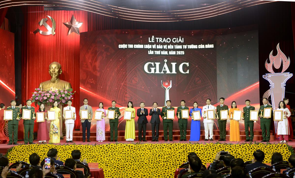 2310_giai-c-cuco-thi-chinh-luan