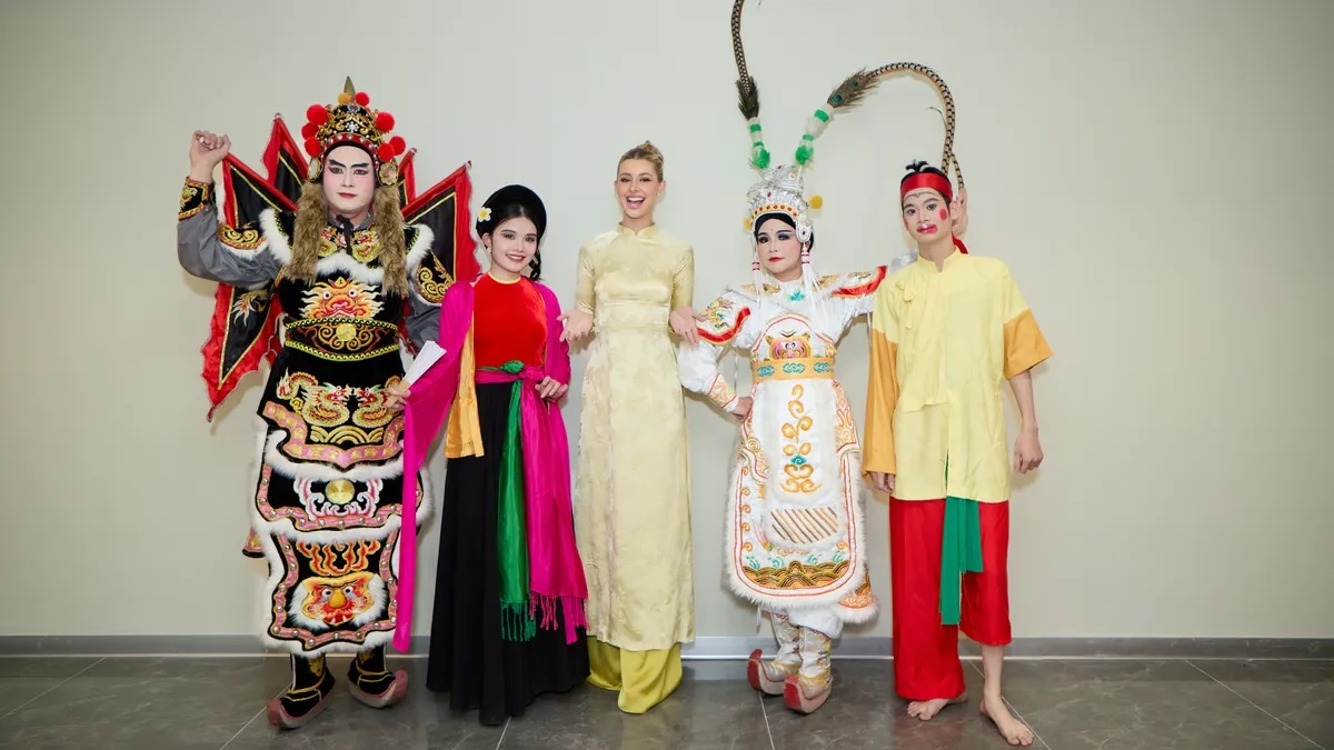 3012-Symphony-of-Vietnam-3