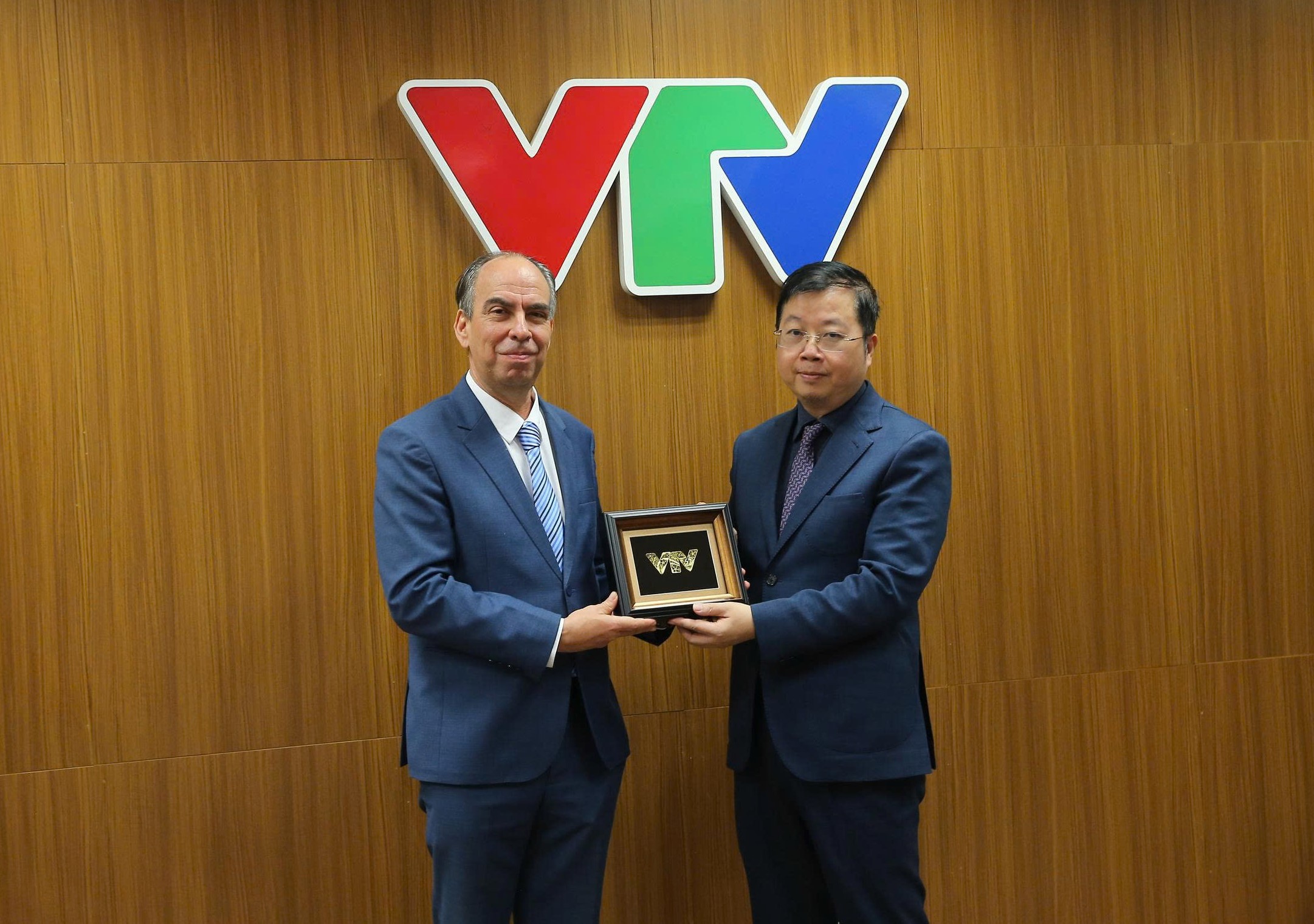 0412-tgd-tiep-doan-cuba-2