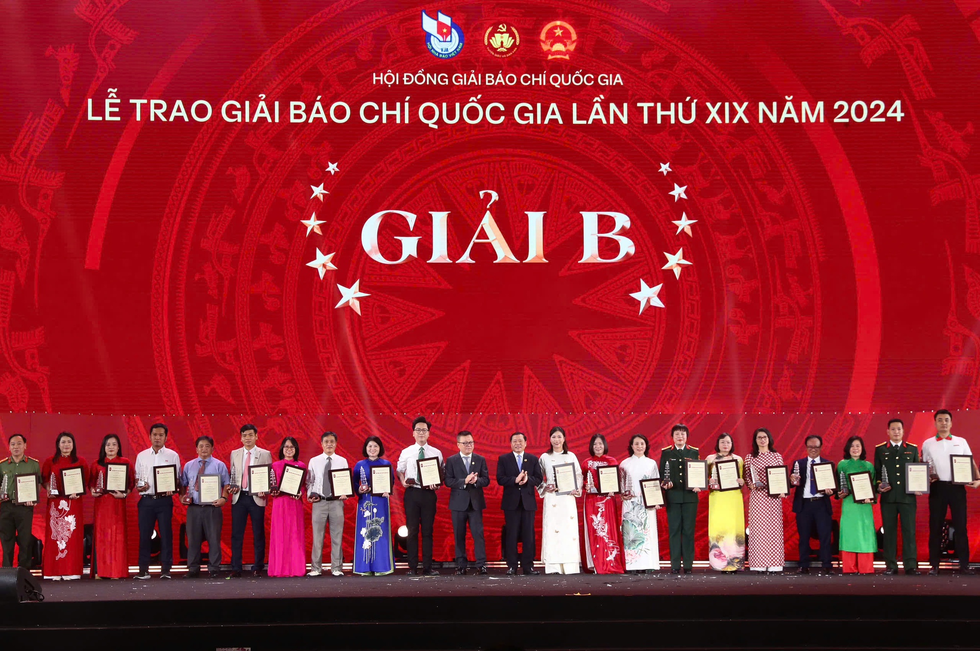 giai-bao-chi-lan-thu-19-vgp