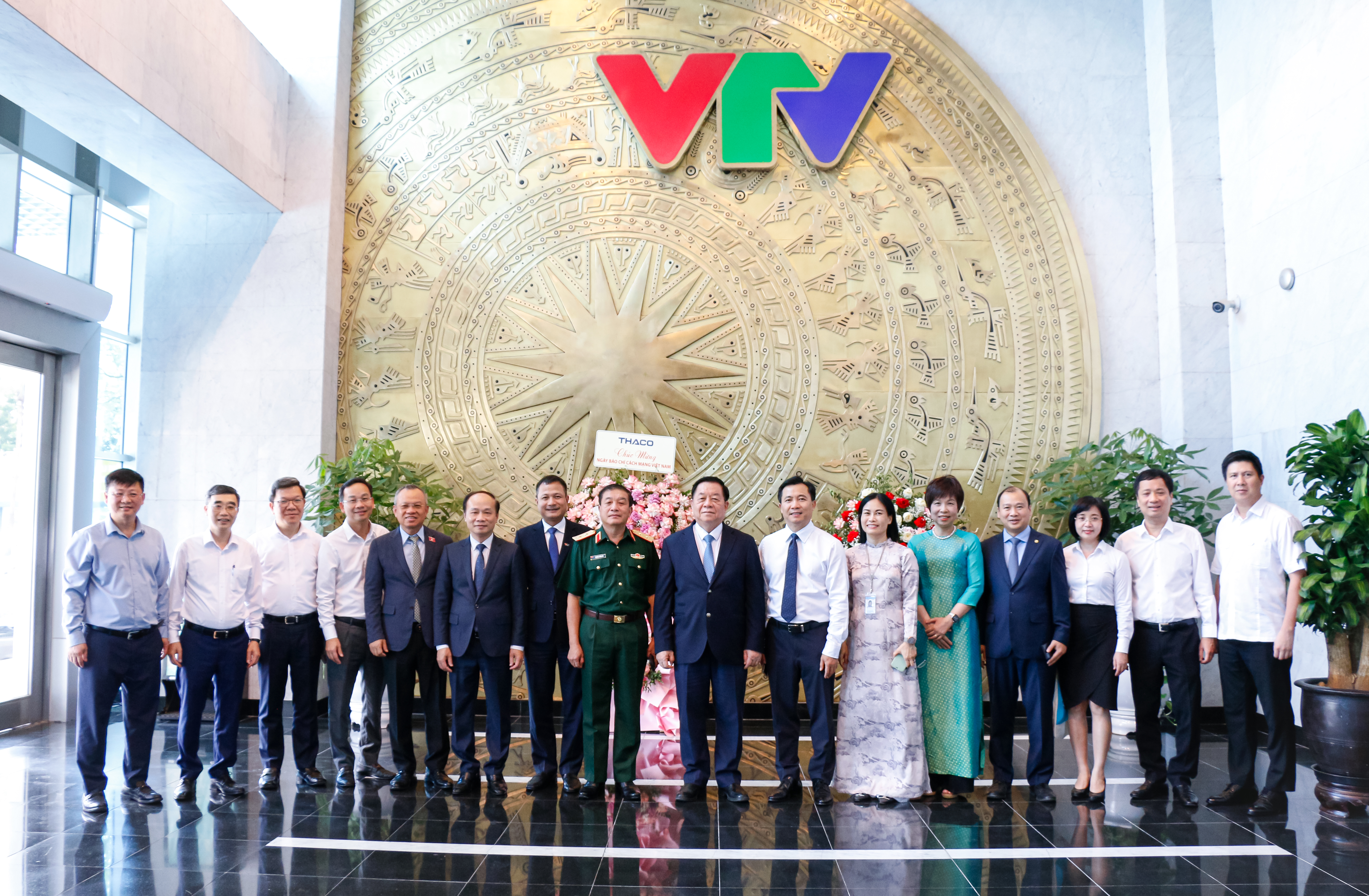 dc-nguyen-trong-nghia-chuc-mung-2106-3