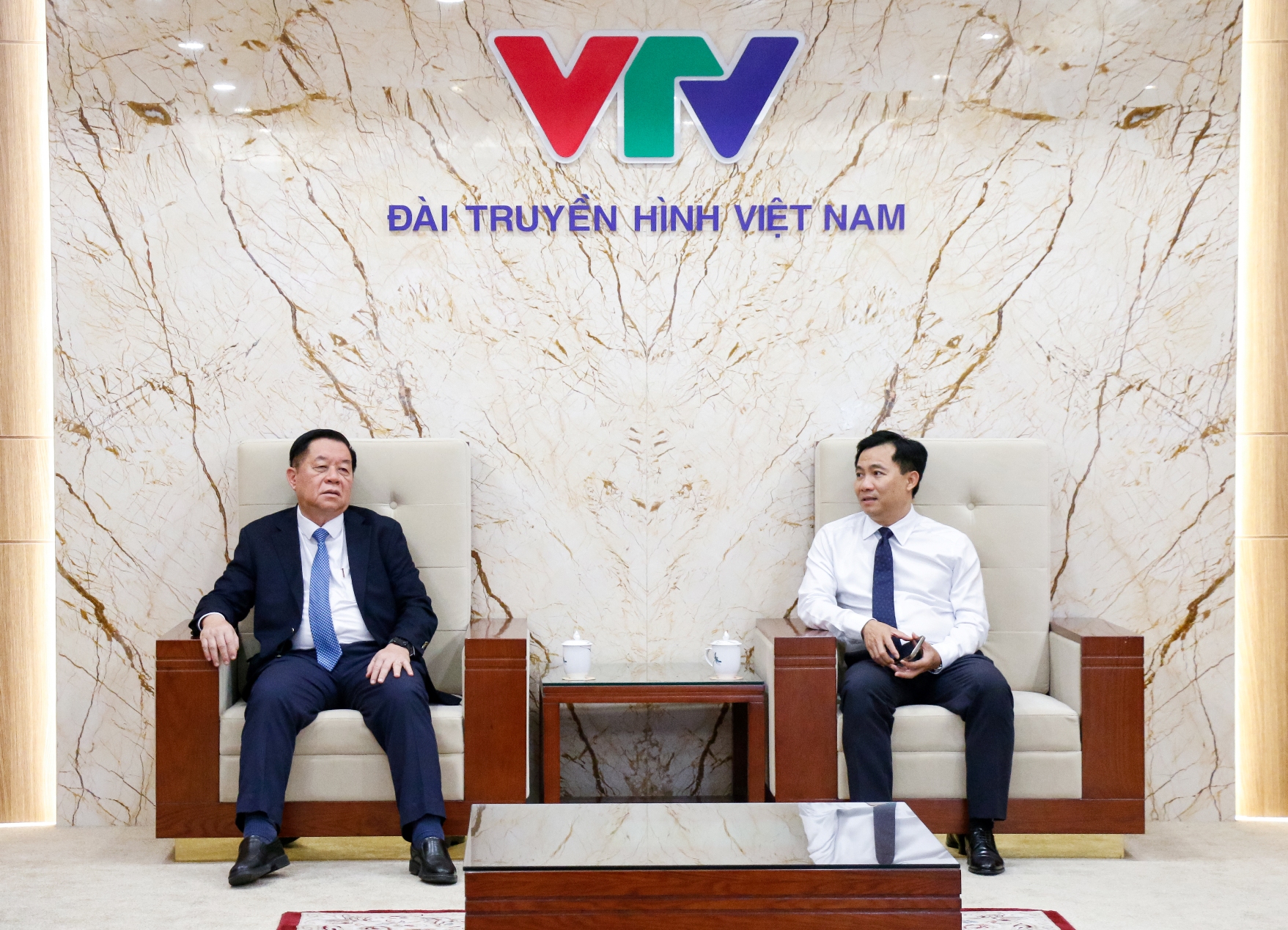 dc-nguyen-trong-nghia-chuc-mung-2106