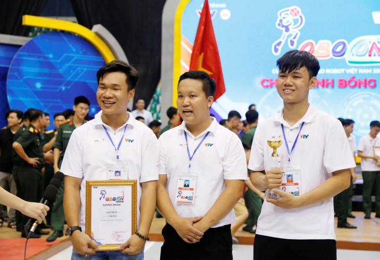 Robocon Việt Nam 2025: Đội tuyển LH-UDS giành chức vô địch