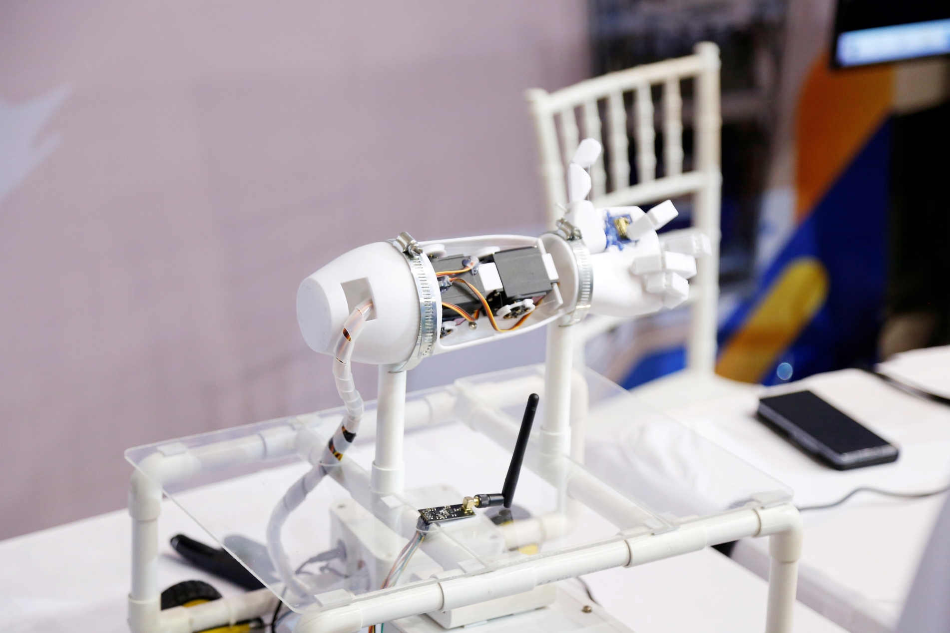 0806-hoi-thao-robotics-25