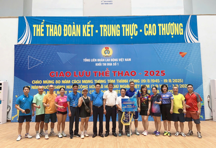 Công đoàn Đài THVN giành giải Nhất đôi nam nữ môn pickleball
