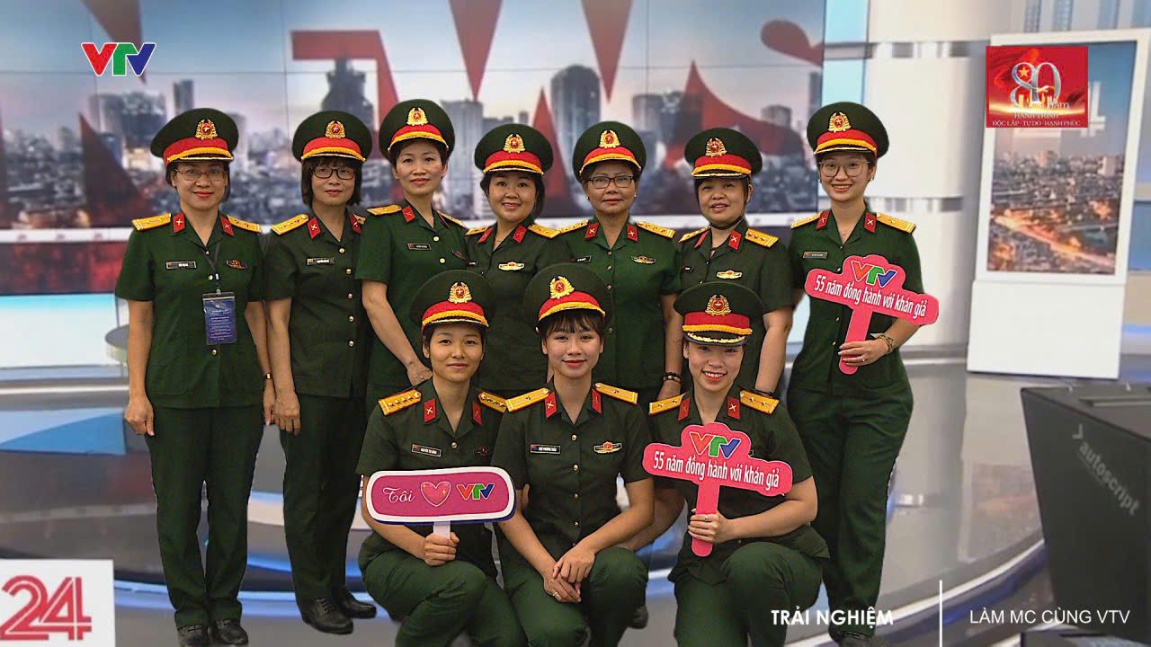 0509-trien-lam-a80-4