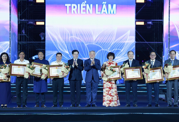 Đài THVN được tặng Bằng khen của Thủ tướng và giải thưởng "Không gian trưng bày tiêu biểu” tại Triển lãm thành tựu đất nước