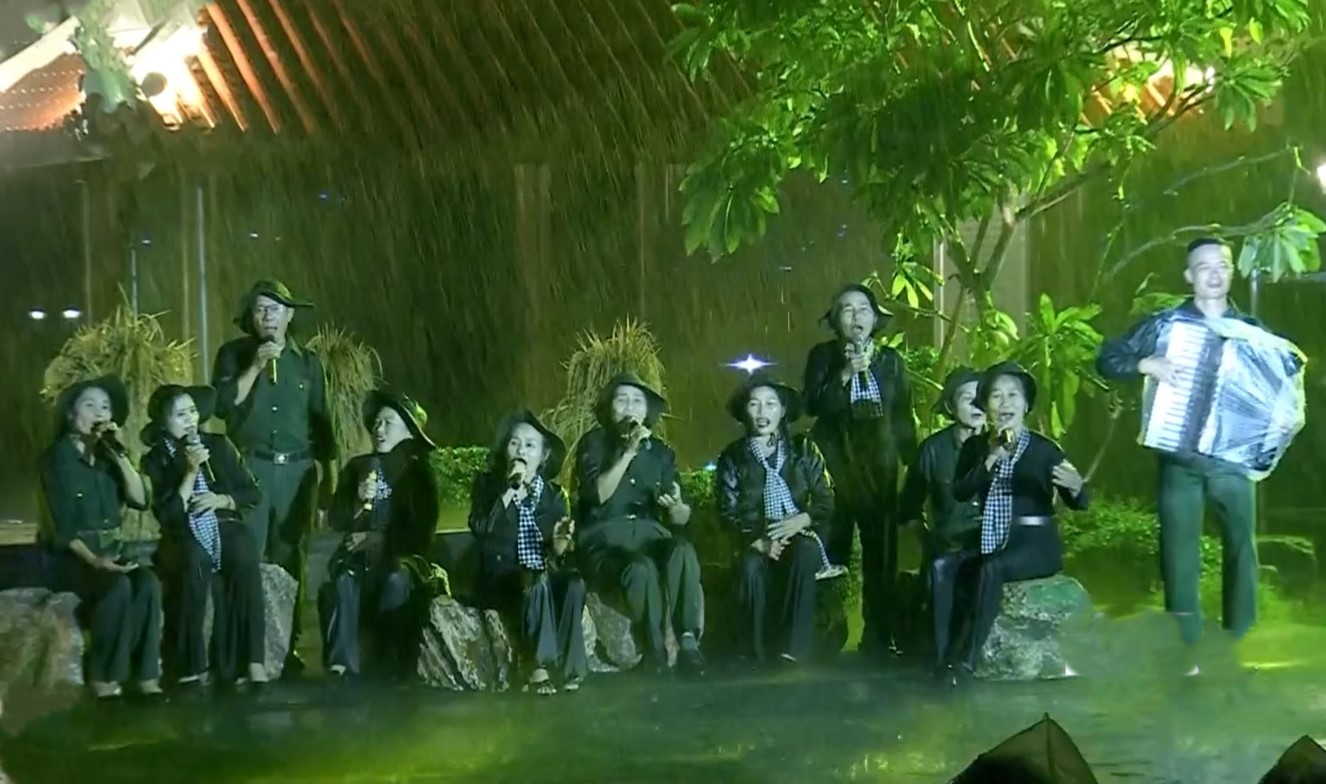 1909_dong-song-hoa-lua-1