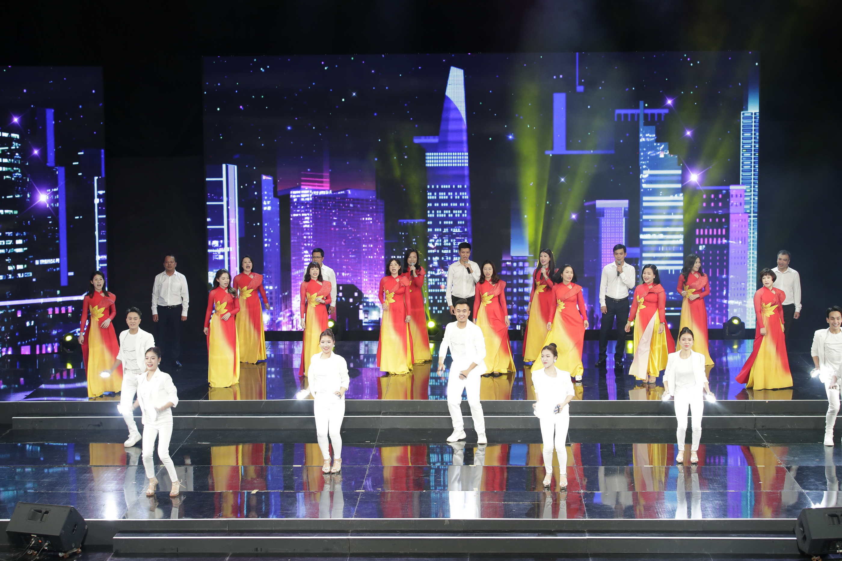 van-nghe-55-nam-Hai-hung (29)