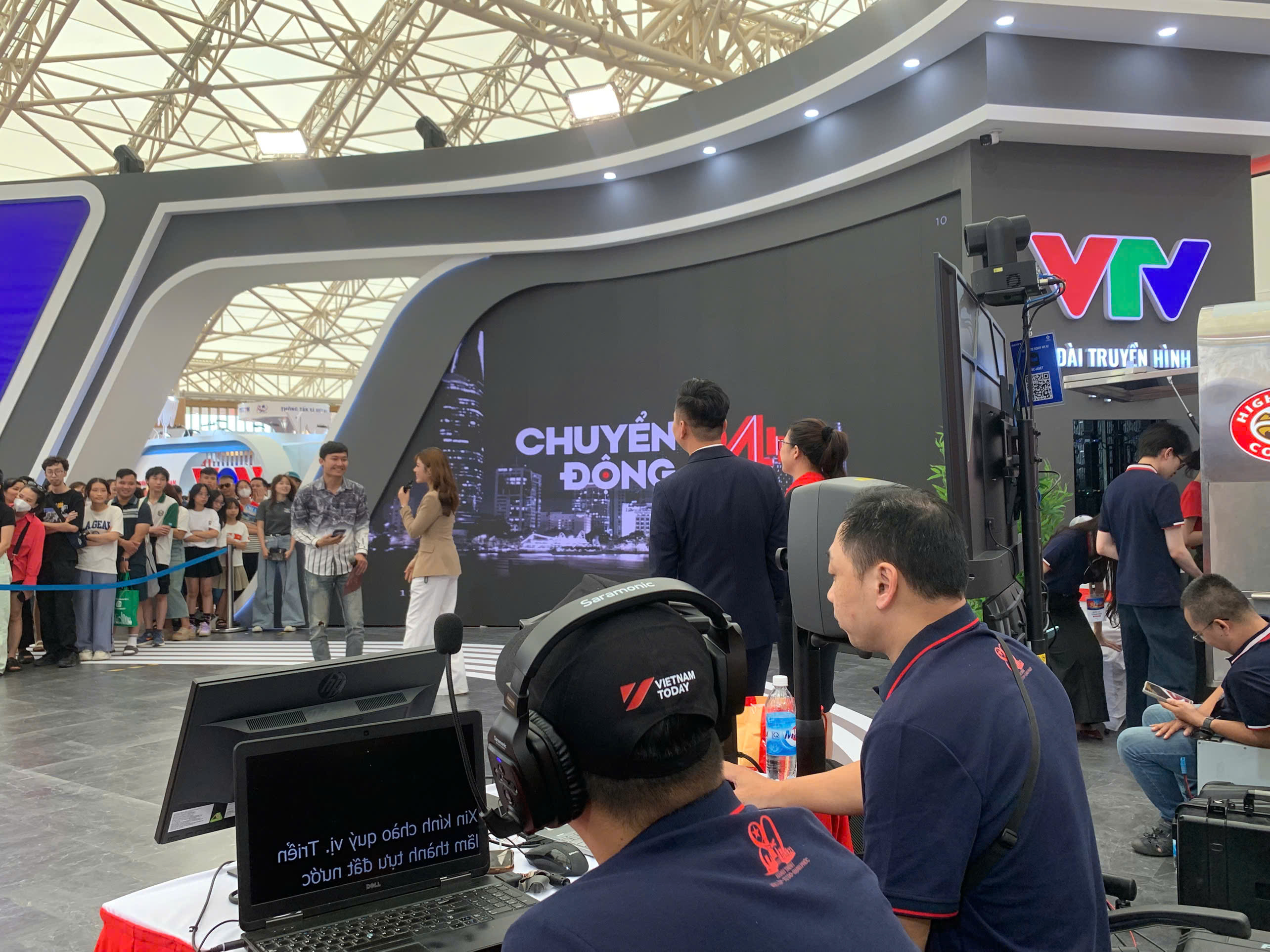 gian-trung-bay-vtv-13