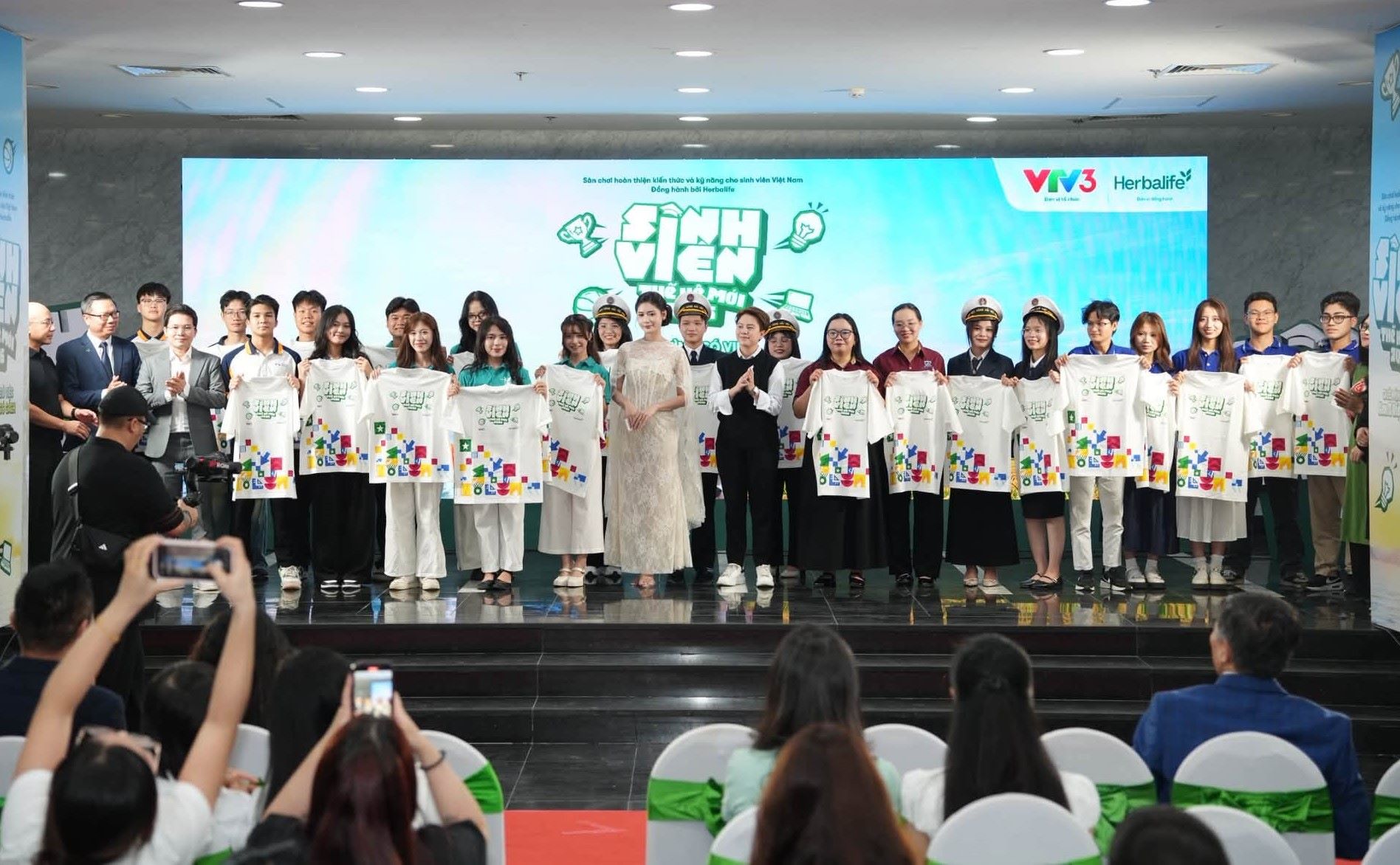 0810-sinh-vien-the-he-moi-2026 (12)