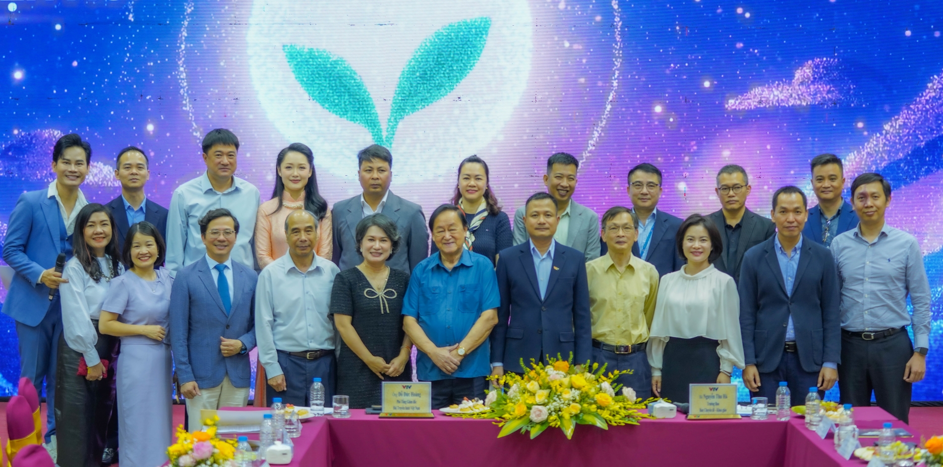 2403-khung-gio-moi-v2-1