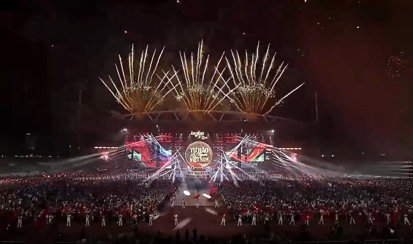 2904_am-vang-to-quoc-12