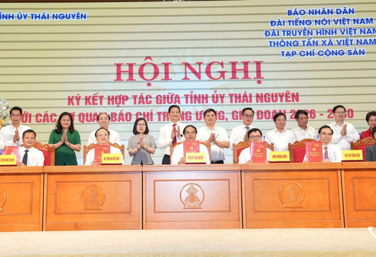 Đài THVN cùng các cơ quan báo chí chủ lực Trung ương ký kết hợp tác truyền thông với tỉnh Thái Nguyên