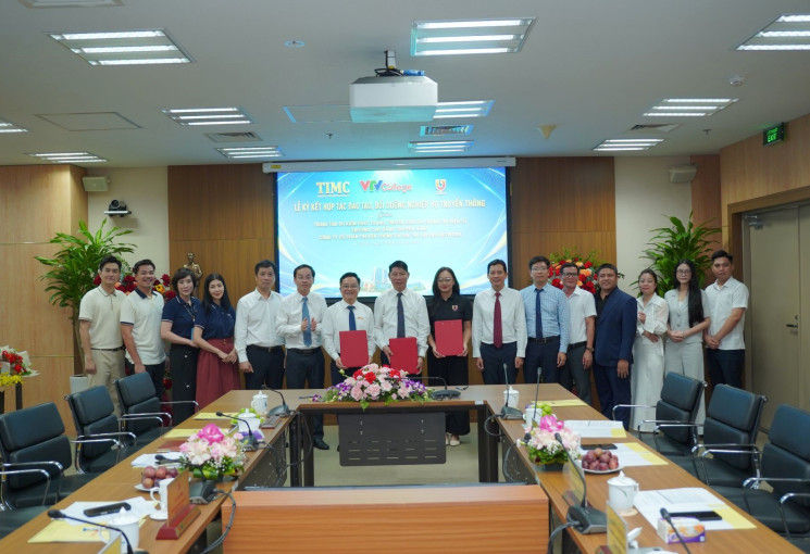 Hợp tác chuẩn hóa nguồn nhân lực truyền thông số và nghiệp vụ livestream