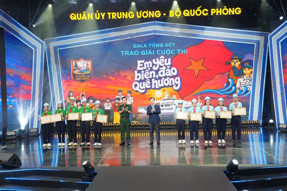 2308-gala-bien-dao-3