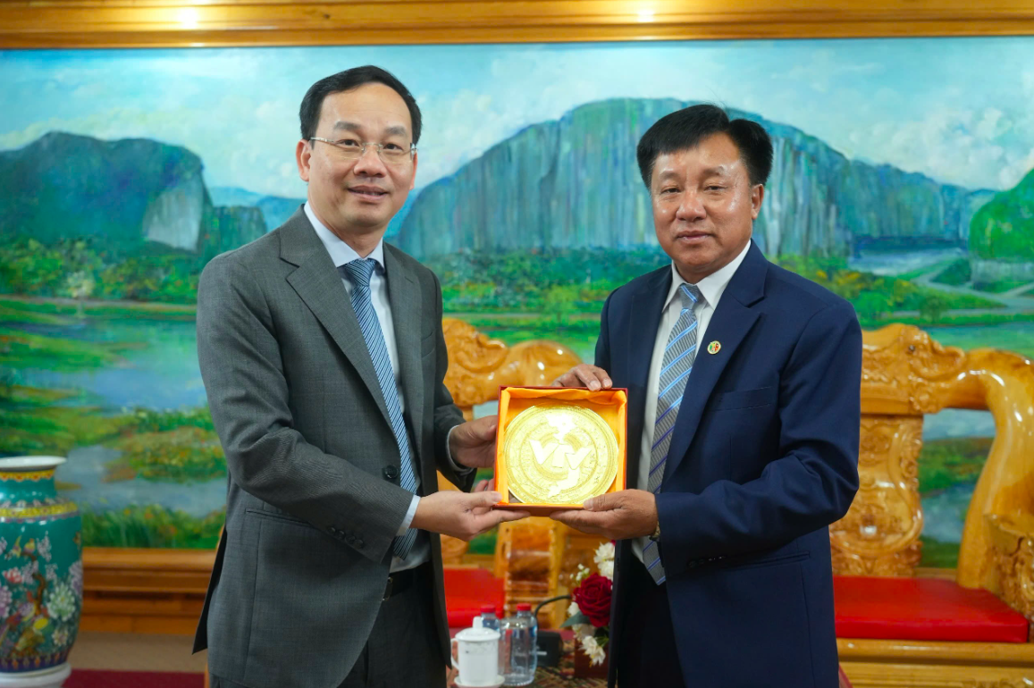 PTGĐ Lê Quyền dự lễ khởi công xây dựng công trình Đài phát thanh, phát hình tại Lào 3