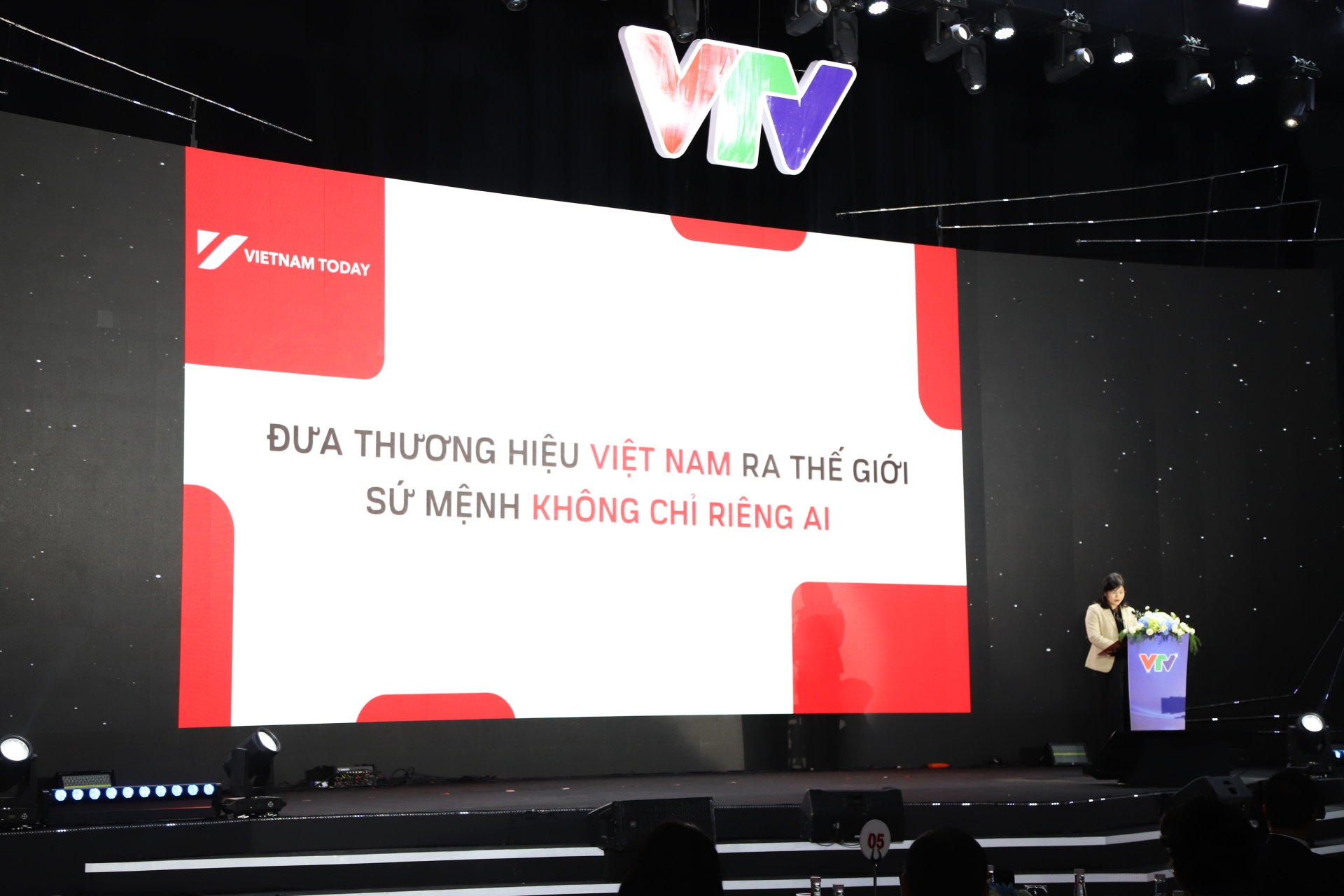 hoi nghi khach hang 4