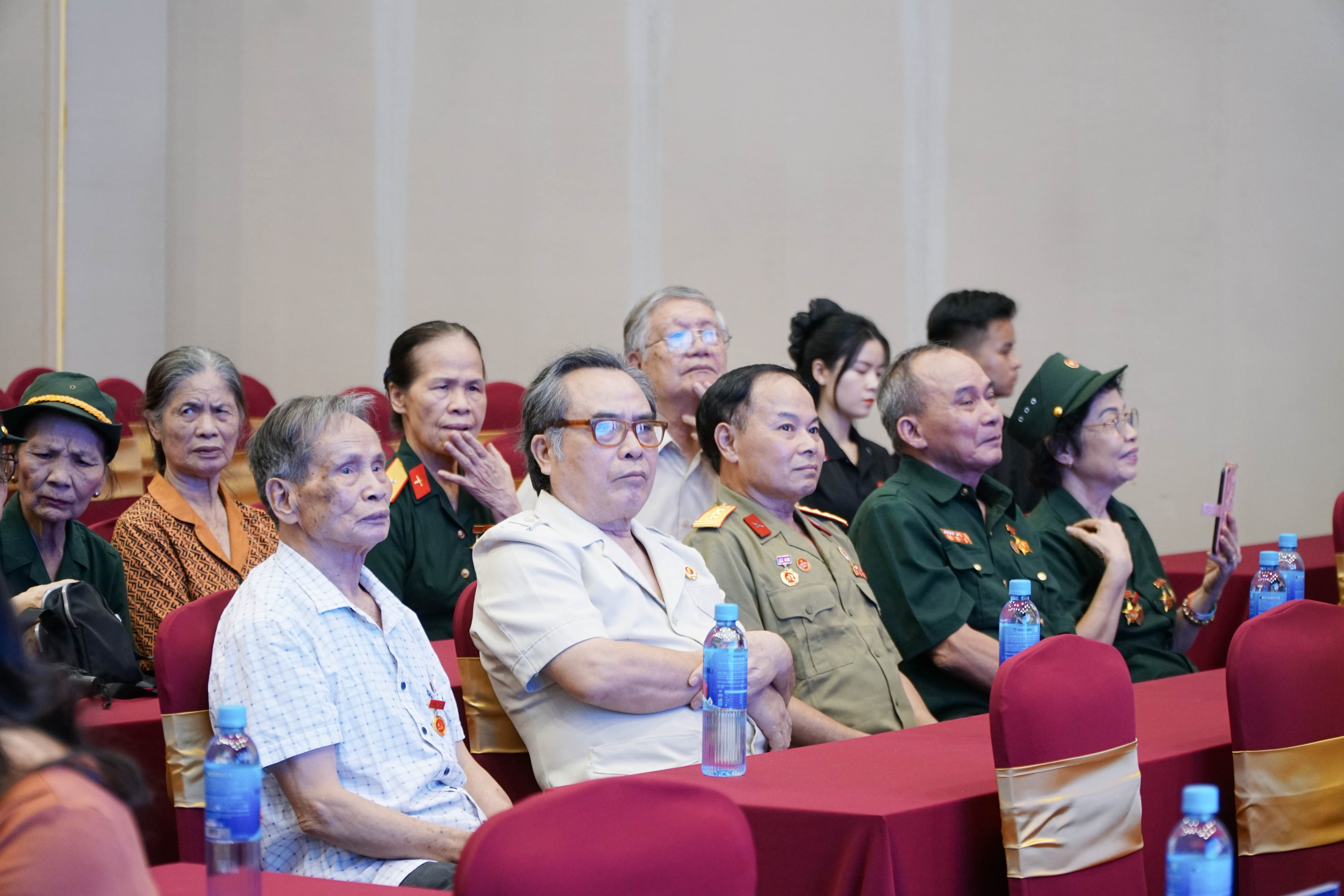 Cung VTV viet tiep cau chuyen hoa binh (1)