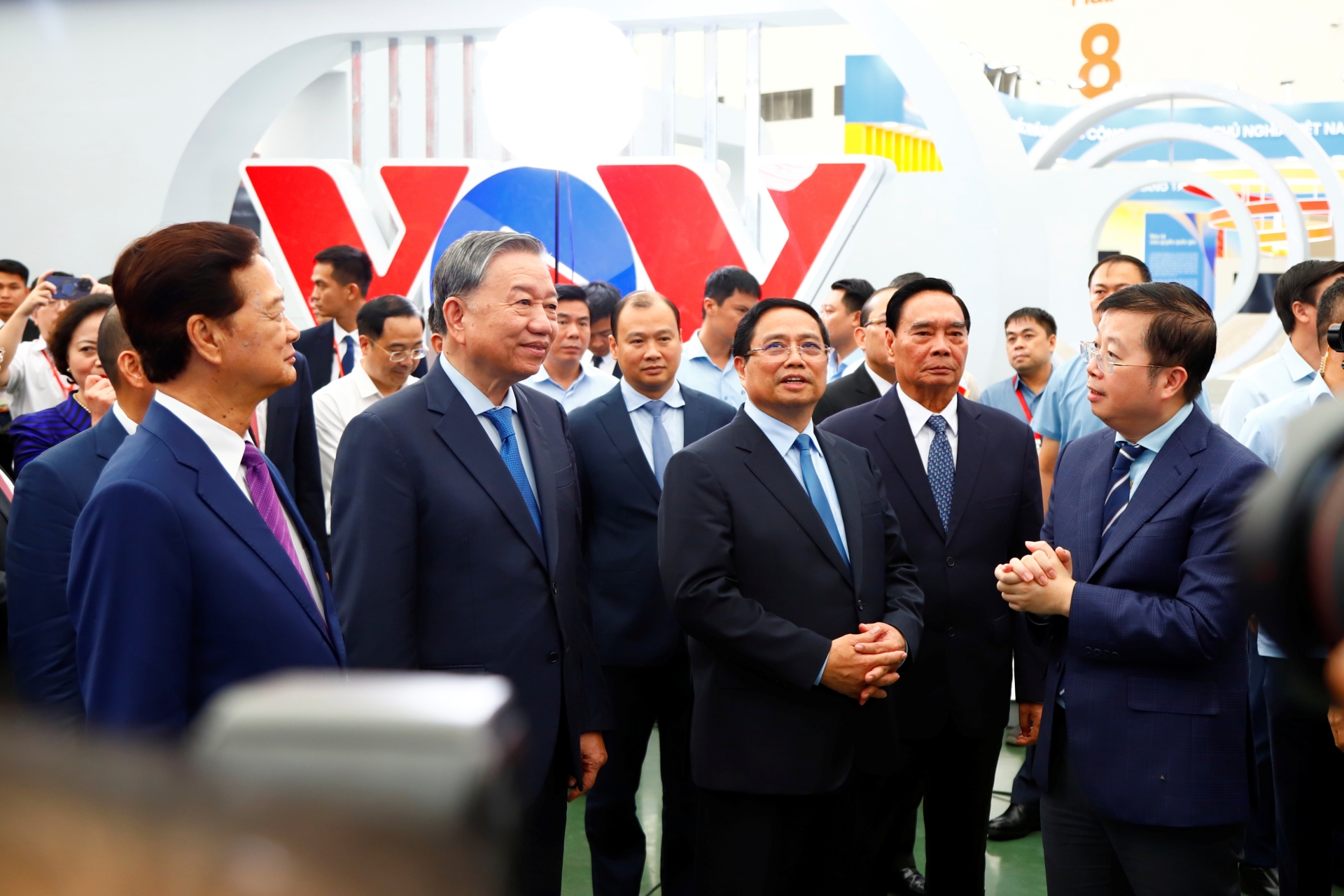 Gian trung bay VTV (6)