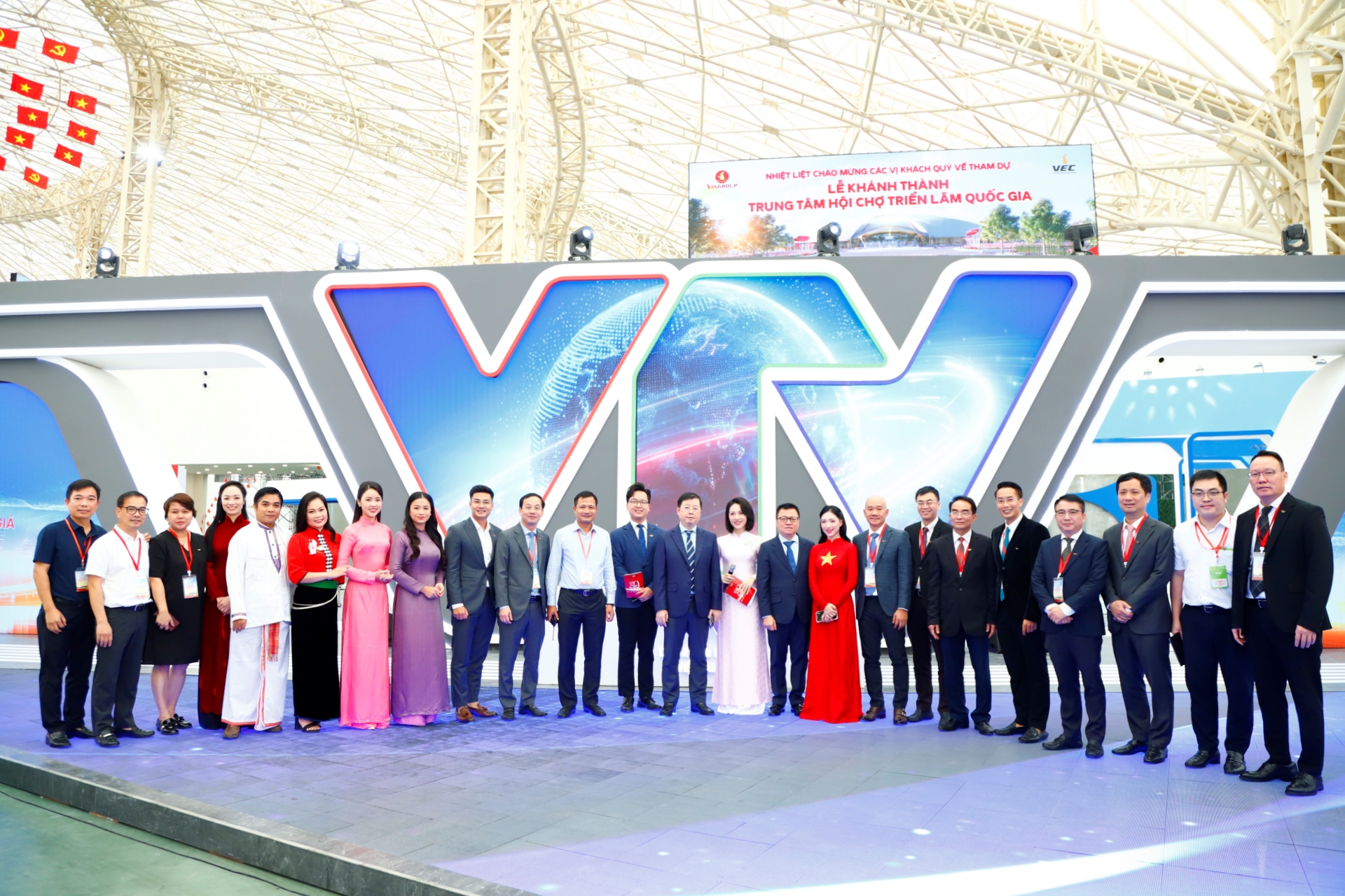 Gian trung bay VTV (9)