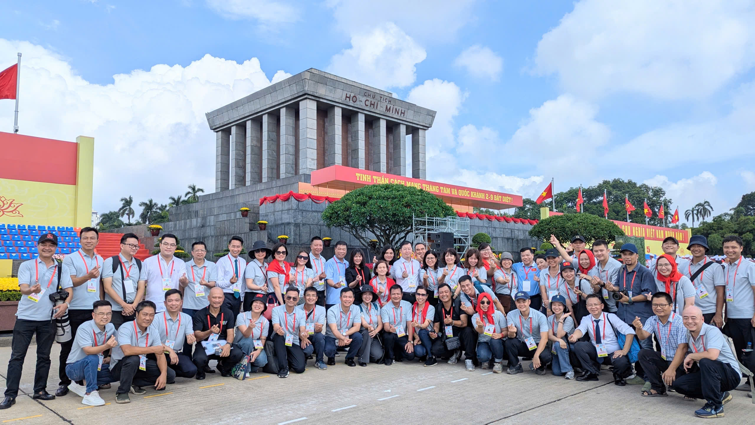 phia sau nhung khung hinh tuyet doi dien anh