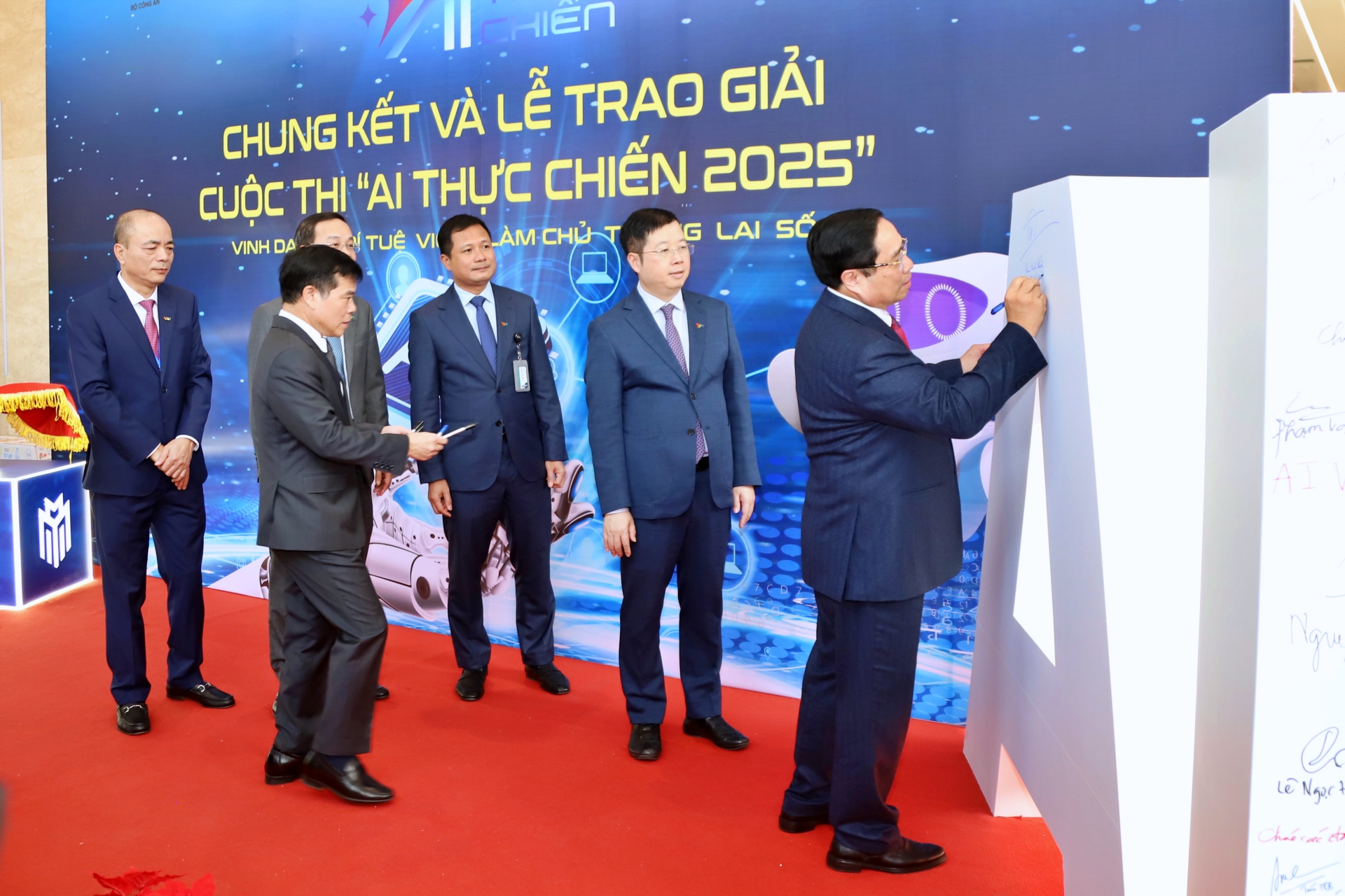 Thu tuong du Tong ket Dai 1