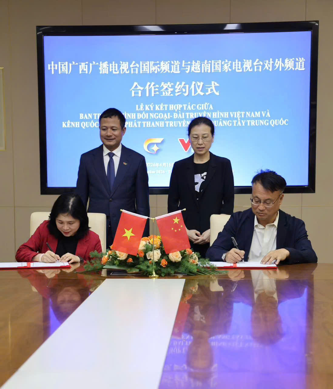 PTGĐ Do Duc Hoang tham Trung Quoc (2)