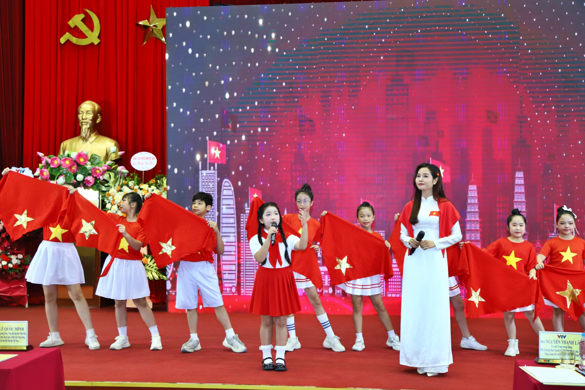 Dai hoi Lien chi hoi Nha bao 1