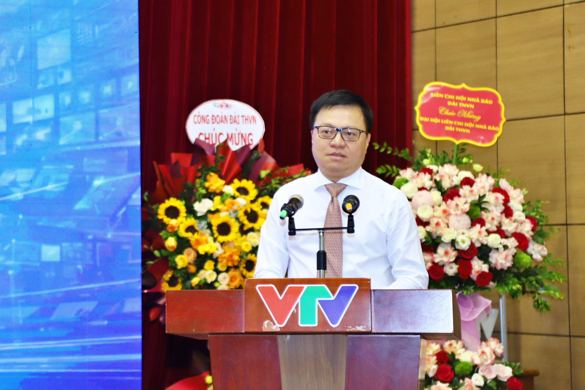 Dai hoi Lien chi hoi Nha bao 15