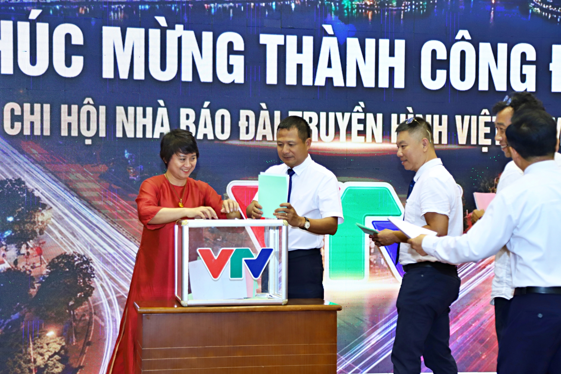 Dai hoi Lien chi hoi Nha bao 21