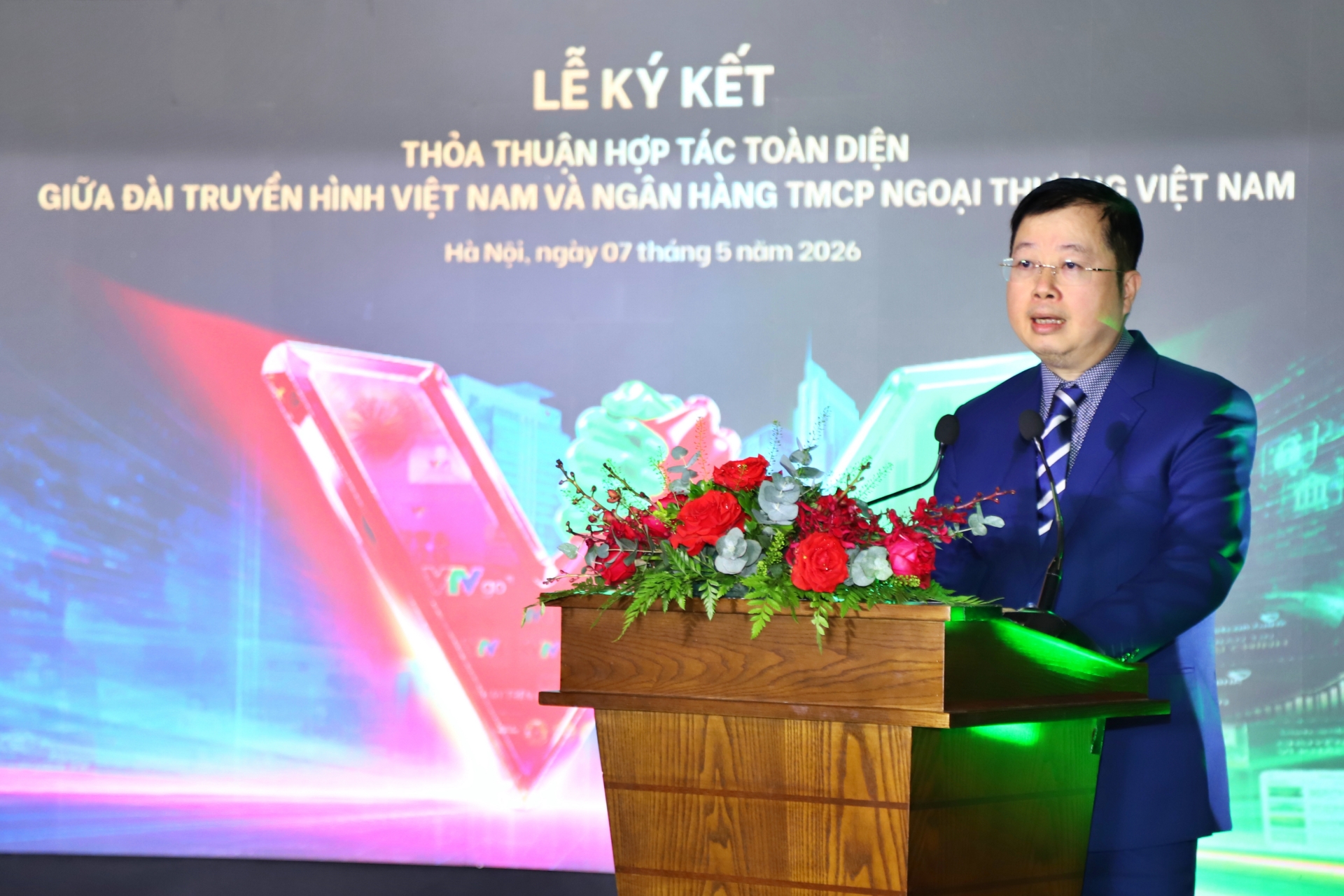 VTV ky ket Vietcombank 1-2