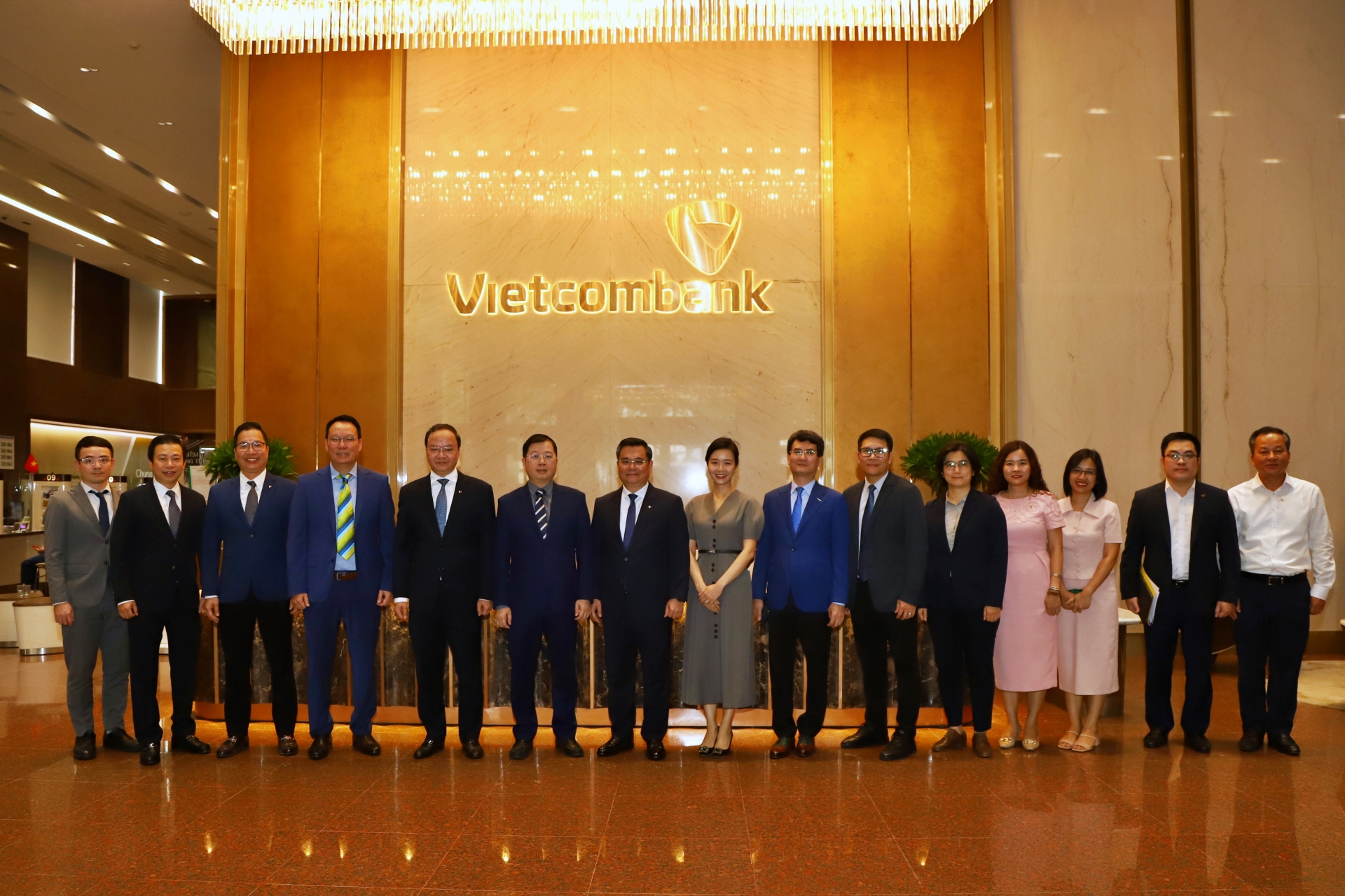 VTV ky ket Vietcombank 14-1
