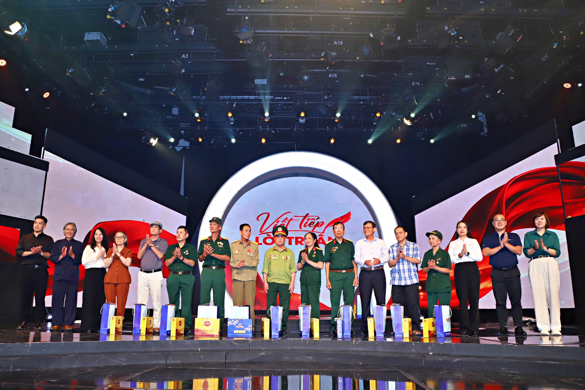 Viet tiep loi tri an 18